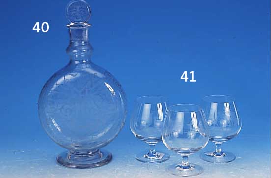 VIER COGNACSCHWENKER, ROSENTHAL, 60ER JAHRE, FARBLOSES GLAS MIT GESCHLIFFENEM WILDDEKOR, H.JE CA. 10 CM
