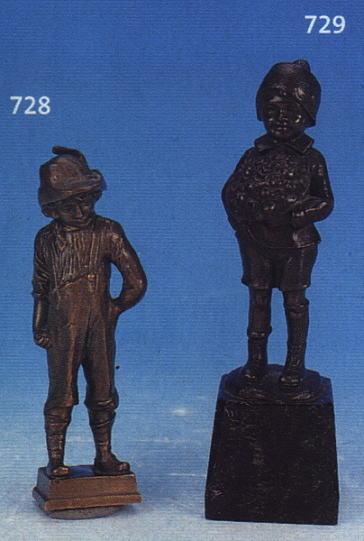 BRONZEFIGUR, SIGN. E. BECK, UM 1900, JUNGE MIT RUCKSACK, H. CA. 11.5 CM