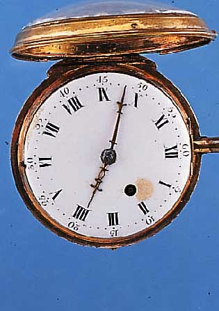 SPINDELHERRENTASCHENUHR, FRANKREICH UM 1805,ANONYM, METALL VERG. BER., GEW. EMAILBL. IM AUFZUGBER. U. AUßEN 7 REP., RüCKS. EMAILME- DAILLON M. ...
