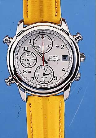 KONVOLUT: 2 SEIKO ARMBANDCHRONOGRAPHEN QUARTZ, GLEICHE MODELLE M. UNTERSCH. DESIGN, MULTI-FKT. (CHRONOGR. M. 1/5 AUFL., WECKFKT., DATUM,ETC.), BEIDE ...