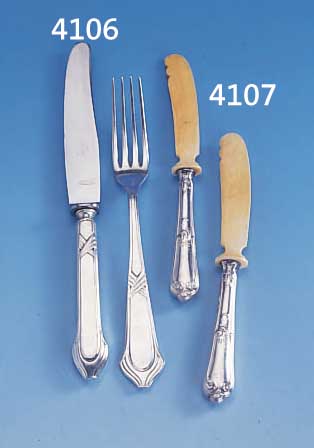 6 BUTTERMESSER MIT ELFENBEINKLINGEN, 925ER SILBER, ROKOKOSTIL, WOHL DEUTSCH UM 1900, GRIFFE GEFüLLT, SAMMELW.