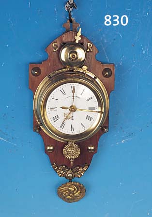 WANDUHR, MIT WECKER FRANKREICH, UM 1900, AUF HOLZ MONTIERT, MESSINGMONTUREN, EMAILZIF- FERBLATT (BESCH.), WECKERHILFSZEIGER, AUFZUG PER ...