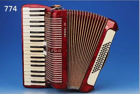 AKKORDEON, HOHNER, VERDI, IM, IM ORIGINALKOFFER, L. CA. 51 CM, IM ORIGINAL- KOFFER, GUTER ZUSTAND