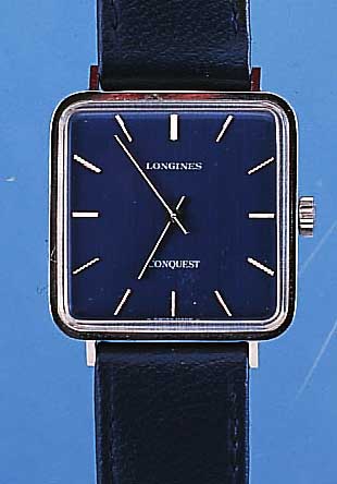 LONGINES HERRENARMBANDUHR CONQUEST, SCHWEIZ UM 1972, EDELST. CARREE-ARRONDE-GEH., BODEN GEDR., UNGETR. LAGERW., ORIG.-LEDERB. M. STIFTSCHL., ...