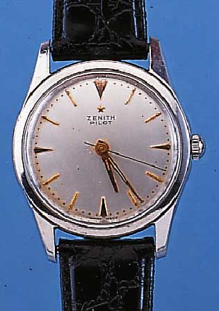 ZENITH HERRENARMBANDUHR PILOT, REF.-NR. 9353305, SCHWEIZ UM 1955, EDELST., BODEN GE- SCHR., VERS. BLATT ZUM RAND FL., WERK VERG., 18 ST., ...