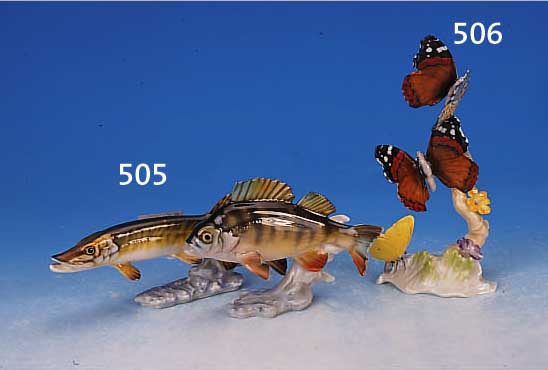 ZWEI PORZELLANFIGUREN, HUTSCHENREUTHER, SIGN. GRANGET, 1 X 2. WAHL, FISCHE, BUNT NATURA- LISTISCH BEMALT, L. CA. 12 BZW. 16 CM