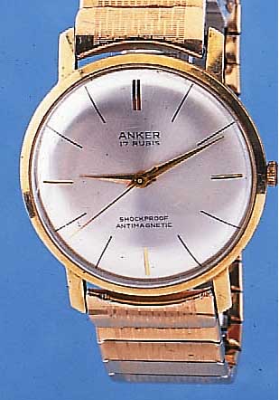 KONVOLUT: 2 ANKER HERRENARMBANDUHREN FüR DEN DEUTSCHEN MARKT, UM 1964, BEIDE GG 585/000, METALLZUGGLIEDERBäNDER M. GG-AUFLAGE SPäTER/ SEK., 1X ...