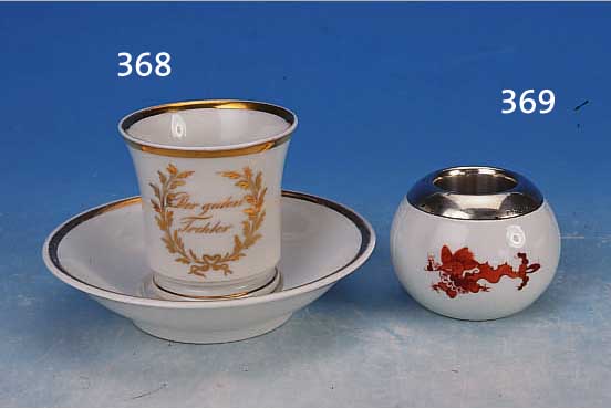 SALZGEFäß, MEISSEN, 1924/33, MIT EINGE- SETZTER STERLINGSILBERSCHALE, SALZLöFFEL, 800 ER SILBER, 1. WAHL, ROTER DRACHENDEKOR