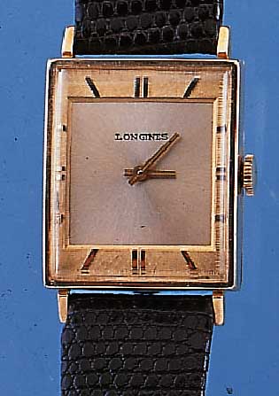 LONGINES HERRENARMBANDUHR, REF.-NR. 5901130,SCHWEIZ/USA UM 1962, GG-FILLED-GEH., BODEN GEDR., STD.-ZEICHEN AUF NACH INNEN GEZOGENER LüNETTE, ...