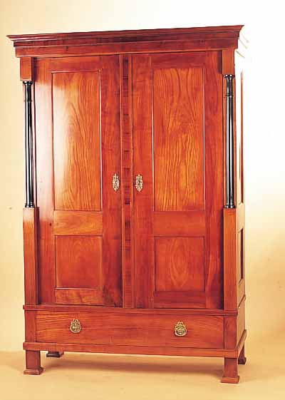 SCHRANK, WOHL ÖSTERREICH, 2. HäLFTE 19. JH., KIRSCHBAUM MASSIV, 189 X 130 X 55 CM, ZERLEGBAR, RESTAURIERT, ERGäNZUNGEN UND ...