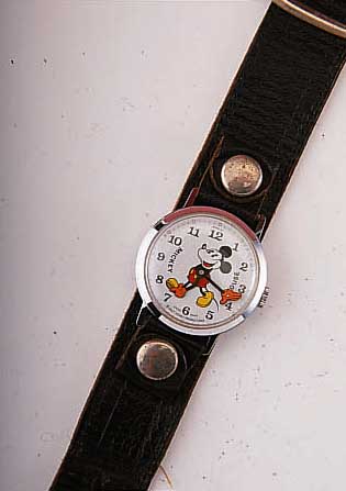 COMICUHR MICKEY MOUSE, REF.-NR. 47, SCHWEIZ UM 1968, METALL VERCHR., BODEN GEDR., ORIG.- KASTEN, WALT DISNEY PRODUCTION (BRADLEY), ...
