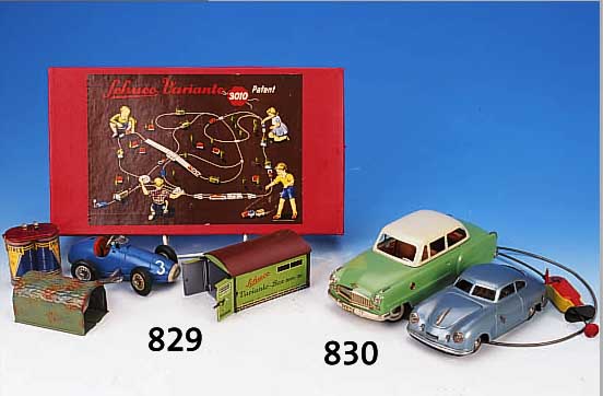 ZWEI AUTOS, ARNOLD UND JOUSTRA, 60ER JAHRE, BLECH, L. 25/22 CM, 1 X MIT FERNLENKUNG, ALTERSBEDINGT BESPIELT