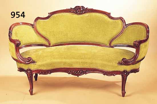 KLEINE BANK, BAROCKSTIL, UM 1930, NUßBAUM, ALTERSBEDINGTE GEBRAUCHSSCHäDEN, 86 X 149 X 86 CM