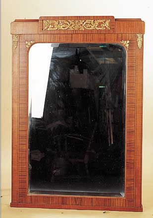 SPIEGEL, FRANKREICH, UM 1900, PALISANDER, MESSINGAPPLIKEN, 127 X 87 CM, L. ALTERSSP.
