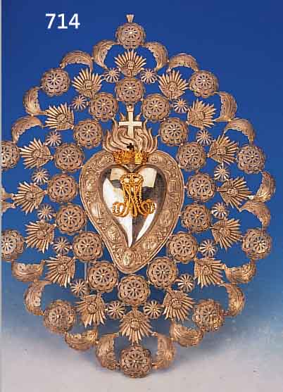 APPLIKE, FRANKREICH, UM 1830/40, SILBER, TEILVERGOLDET, FILIGRANE DARSTELLUNG DES FLAMMENDEN HERZENS MIT MARIENKRONE UND MONOGRAMM, ...