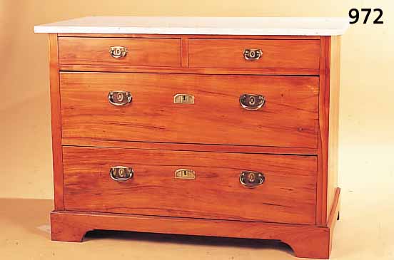 KOMMODE MIT MARMORPLATTE, UM 1900, BIRNBAUM MASSIV, 80,5 X 108 X 59,5 CM, GUTER ZUSTAND, OHNE SCHLüSSEL