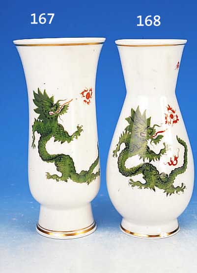 VASE, MEISSEN, 20. JH., 1. WAHL, PORZELLAN, GRüNER DRACHENDEKOR, H. CA. 20,5 CM, GOLDRAND