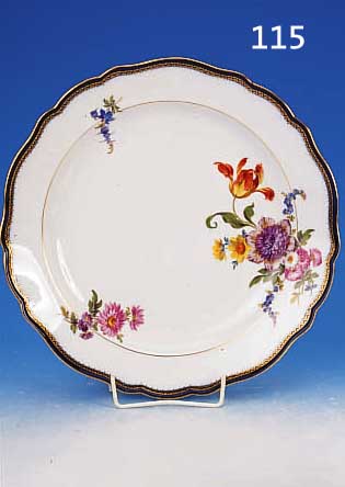 GROßER TELLER, MEISSEN, UM 1924-33, PORZEL- LAN, D. 34 CM, KOBALTBLAUER RAND, A-3 KANTE, BLUMENBOUQUETMALEREI, SCHöNE QUALITäT