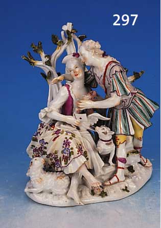 PORZELLANFIGUR, MEISSEN, 18. UND 19. JH., 20 X 18 CM, BESCHäDIGT, REST.-BEDüRFTIG, FIGURUM 1770, BEMALUNG UM 1820, AN EINIGEN STELLEN BESTOßEN