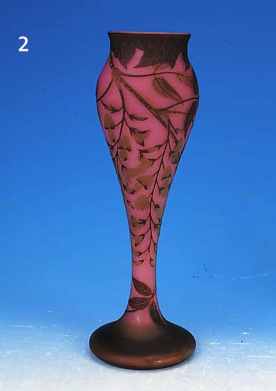 ZIERVASE, LöTZ, UM 1910/20, SIGN. RICHARD, FARBLOSES GLAS, ROSAFARB. INNENüBERFANG, BRAUN-BEIGE FARBENER AUßENüBERFANG, GESCHNIT- TEN, ...