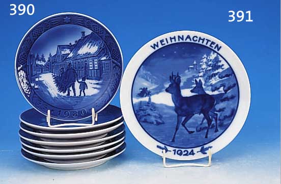 KONV. 7 WEIHNACHTSTELLER, ROYAL KOPENHAGEN, PORZELLAN, 1980/82-86/88 BLAUE BEMALUNG UNTER GLASUR, D.18,5 CM