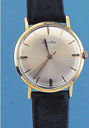 ZENTRA HERRENARMBANDUHR, REF.-NR. 397150, DEUTSCHLAND UM 1965, GG 585/000, BODEN GEDR., LEDERB., 17 ST., HANDAUFZUGKAL. VON PUW 460, INCABL. ...