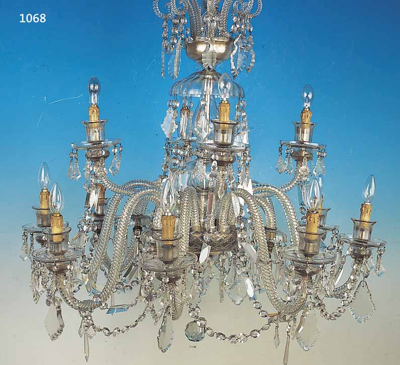 GROßER DECKENLEUCHTER, DEUTSCH, UM 1900, GLAS, 16 BRENNSTELLEN, REICHER LüSTERGEHANG, GLASARME, KOMPLETTES GEHäNGE, MIN. ALTERS- SPUREN, ...
