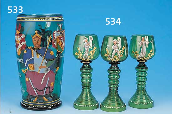 GROßER HUMPEN, DEUTSCH, 19. JH., GRüNES GLAS, BEMALT, H. 25 CM, PRUNKVOLL