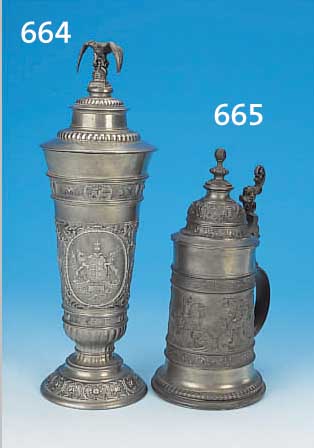 BIERKRUG, DEUTSCH, UM 1900-1910, ZINN, REICH RELIEFIERT MIT REITER UND ROCAILLEN, H. CA. 24 CM