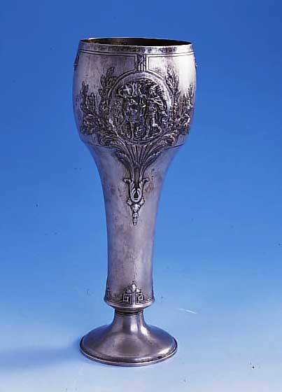 POKAL, ÖSTERREICH UM 1900, 800ER SILBER, JAGDMOTIVE, REINER JUGENDSTIL, NACHGESTOCHEN, H CA. 28 CM, CA. 385 G