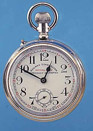 KONVOLUT: 2 OFFENEN HERRENTASCHENUHREN SCHWEI-ZER PRODUKTION, 1X EISENBAHNERUHR, MESSING, TEILW. VERN., BODEN U. GLASR. GESCHR., EMAIL- FARB. ...