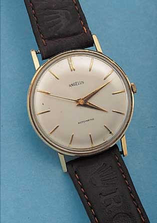 ANGELUS HERRENARMBANDUHR AUTOMATIK, REF.-NR.9735017, SCHWEIZ UM 1964, GG 585/000, BODEN U.GLASR. GEDR., VERS. BLATT, 21 ST., ZENTRAL- ROTOR, AS ...