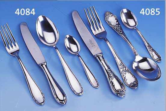 BESTECK FüR 6 PERSONEN, DEUTSCH 30ER JAHRE, 100ER SILBERAUFLAGE, ROKOKODEKOR, BEST. AUS: 6 MESSER, 6 GABELN, 6 LöFFEL UND 6 ...