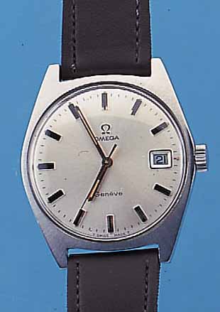 OMEGA HERRENARMBANDUHR GENEVE, SCHWEIZ UM 1972, EDELST., BODEN GESCHR., VERS. BLATT, KRONE NEUTR. ERS., LEDERB. NEU, WERK ROTVERG.,17 ST., ...