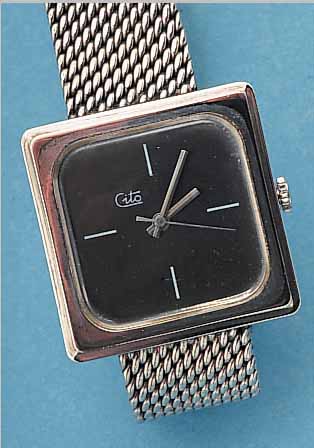 CITO HERRENARMBANDUHR, DEUTSCHLAND UM 1970, SCHWERES STERLINGSILBERGEH. IN CARREE-ARONDEE-FORM, INCL. SILBERFLECHTBAND, BODEN GEDR., ROBUSTES 17 ...