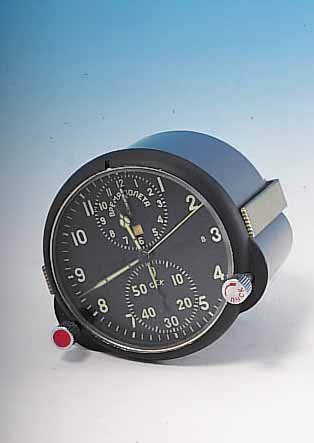 EINBAUBORDCHRONOGRAPH, RUSSLAND UM 1989, VORGESEHEN FüR MIG 29, GANGRESERVE 85 STD., HERMETISCH VERSCHR. METALLGEH., FERTIGUNGS- NR. 48529, ...