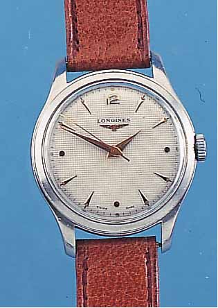 KONVOLUT: 2 LONGINES HERRENARMBANDUHREN, BEIDE HANDAUFZUG, EDELST., BöDEN GESCHR., VERSCH. FERTIGUNGSZEITEN U. -KONZEPTE, BEIDE BLäTTER ...