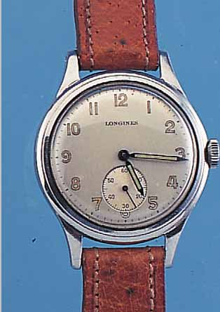 LONGINES HERRENARMBANDUHR, SCHWEIZ UM 1944, EDELST., BODEN GESCHR., VERS. ORIG.-BLATT, 15 ST., RUNDANKERW., HANDAUFZUGKAL. 23M, GE- PR. CHATONS, ...