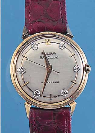 BULOVA HERRENARMBANDUHR, USA UM 1956, GG 585/000, BODEN GEDR., AB HERST. WASSERGESCH., VERS. BLATT, TEILW. STD.-ZEICHEN NACHTR. M. IN WG GEF. ...