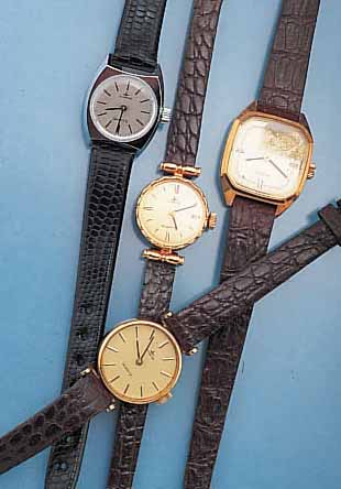 KONVOLUT: 10 DUGENA DAMENARMBANDUHREN, AUS GESCHäFTSAUFL., UNGETR. LAGERW., ALLE VERSCH. DESIGN, 1X METALLBAND, ALLE ANDEREN LEDERB., GEH. TEILW. ...