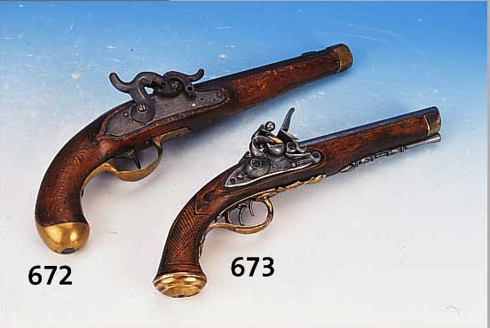 REPRODUKTION EINER PISTOLE DES 18. JH., NUßBAUMSCHAFT, EISENSCHLOß, L. CA. 35 CM, DE- KORATIONSSTüCK