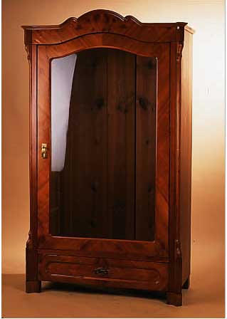 GLASSCHRANK, DEUTSCH, UM 1870, KIRSCHBAUMFURNIER, SOCKELSCHUBLADE, ZWEI WEICHHOLZBöDEN SPäTER, 183 X 110 X 51 CM L. ...