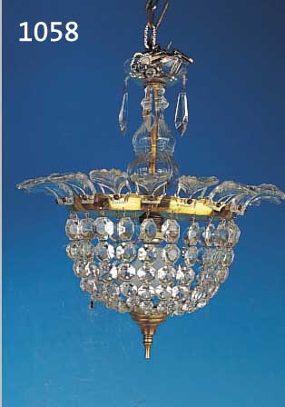 DECKENLAMPE, WOHL DEUTSCH, UM 1920/30, MESSING, MIT GLASGEHäNGE, EINE BRENNSTELLE H. 45 CM, D. 38 CM, ELEKTR. NICHT GEPRüFT