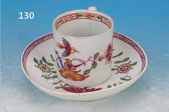 TASSE MIT UNTERTASSE, MEISSEN, PUNKTZEIT UND 19. JAHRHUNDERT, FELS UND VOGEL, L. VERSCH. IM DEKOR, JEDOCH GUT PASSEND, H. 6 CM, L. BER.