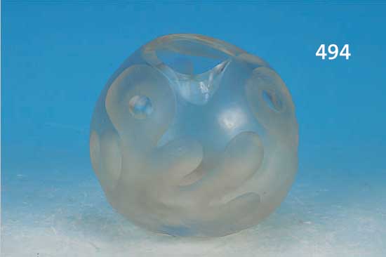 VASE, HANS MODEL, DAT. 1978, FARBLOSES GLAS,REICH GESCHLIFFEN UND MARTELIERT, SCHüLER DER STUTTGARTER KUNSTGEWERBE, SCHüLER VON WILHELM VON EIFF, ...