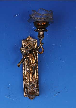 WANDLEUCHTE, WOHL FRANKREICH, UM 1900, GELBGUß, H. 43 CM, ROSENSCHIRM, ELEKTR. NICHT GEPRüFT, L. ALTERSSPUREN