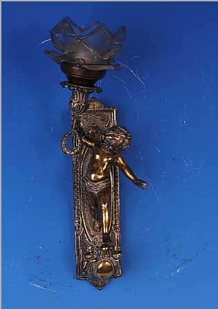 WANDLEUCHTE, WOHL FRANKREICH, UM 1900, GELBGUß, H. 43 CM, ROSENSCHIRM, ELEKTR. NICHT GEPRüFT, L. ALTERSSPUREN
