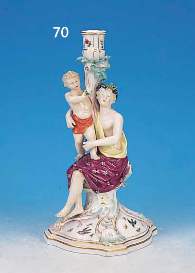 KERZENLEUCHTER, MEISSEN, UM 1880/90, PORZEL-LAN, H. 32 CM, TüLLE SEKUNDäR UND DIESE L., HAARRISSIG, FUß MIT INSEKTEN U. VöGELN BEMALT,LEICHT ...