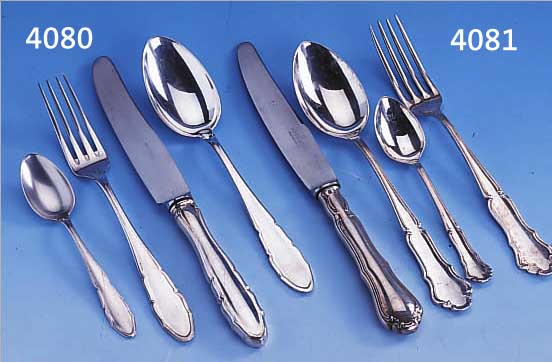24-TEILIGES BESTECK, 800ER SILBER, BAROCKSTIL, 30ER JAHRE, BEST. AUS 6 MESSERN MIT STAHL- KLINGEN, GRIFFE GEFüLLT, 6 GABELN, 6 LöFFEL, 6 ...
