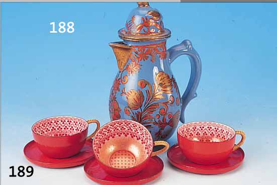 FAYENCEKANNE, SCHREZHEIM, UM 1770/80, AM HALS UND DECKEL BESCHäDIGT BZW. REPARIERT, H. 18 CM, SEHR SCHöNE BLUMENBE- MALUNG, ...